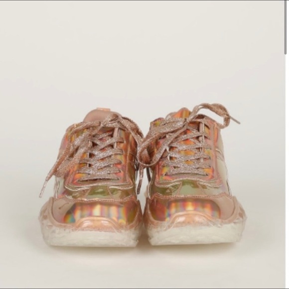 NIB! Rose gold holographic sneakers size 6 - Picture 6 of 7